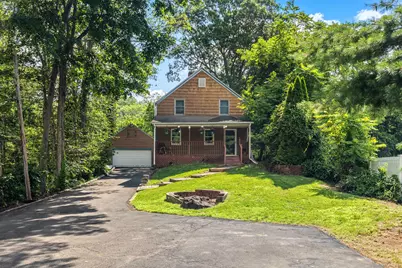 114 East Mitchell Avenue, Cheshire, CT 06410 - Photo 1