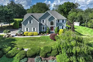 17 Admiral Dr, Monroe, CT 06468 - Photo 1