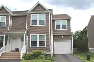 3 Holly Ln, Farmington, CT 06085 - Photo 1