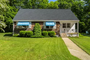 8 Nelson Dr, East Lyme, CT 06333 - Photo 1