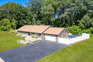 106 Orchard Hill Dr, Windsor Locks, CT 06096 - Photo 1