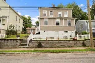 28 W High St, New London, CT 06320 - Photo 1