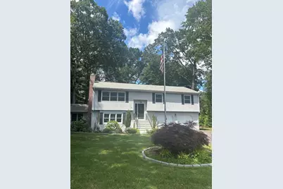 18 Belleview Drive, Derby, CT 06418 - Photo 1