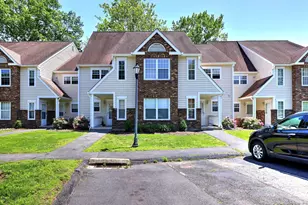 25 Janet Cir, Bridgeport, CT 06606 - Photo 1