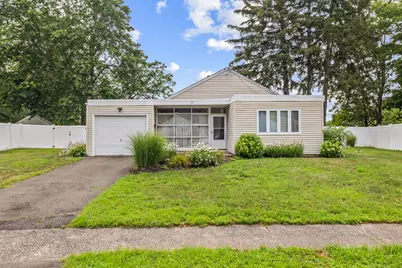 24 Manor Circle, East Hartford, CT 06118 - Photo 1