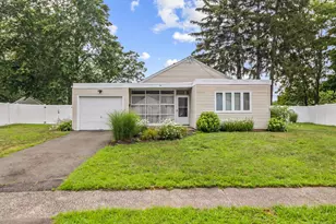 24 Manor Cir, East Hartford, CT 06118 - Photo 1