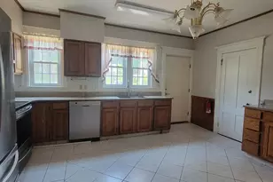 109 Union St, Vernon, CT 06066 - Photo 1