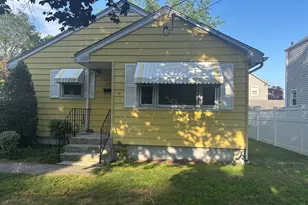 86 Woodcrest Ave, Stratford, CT 06614 - Photo 1