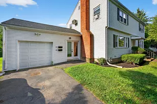 40 Newton St, Berlin, CT 06037 - Photo 1