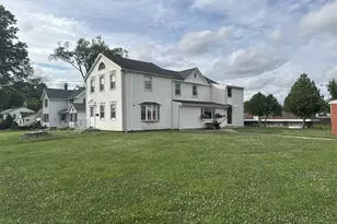 1403 Farmington Ave, Berlin, CT 06037 - Photo 1