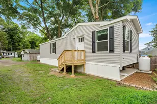 139 Lewis St, Naugatuck, CT 06770 - Photo 1