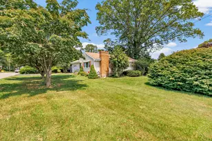 82 Crown St, Trumbull, CT 06611 - Photo 1