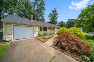 1 Oakridge Dr, Enfield, CT 06082 - Photo 1