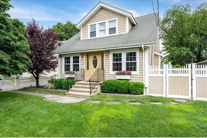 30 Douglas Avenue #1, Stamford, CT 06906 - Photo 1