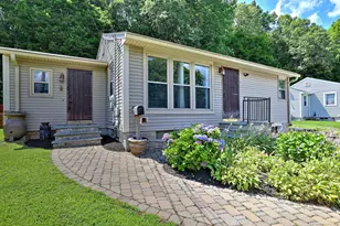 31 Bruce Ln, Meriden, CT 06451 - Photo 1