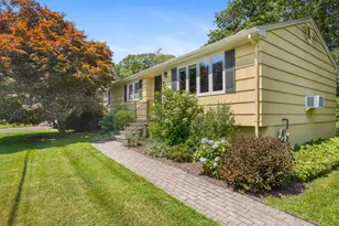 12 Kindle Ln, Derby, CT 06418 - Photo 1