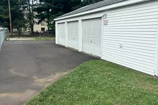 33 Helen St, Hamden, CT 06514 - Photo 1