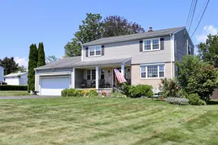 347 Shingle Hill Rd, West Haven, CT 06516 - Photo 1