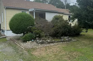 37 New London Turnpike, Montville, CT 06382 - Photo 1