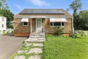 34 Gilbert Ave, Bloomfield, CT 06002 - Photo 1