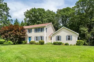 26 Philo Curtis Rd, Newtown, CT 06482 - Photo 1