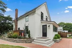 176 Great Neck Rd, Waterford, CT 06385 - Photo 1