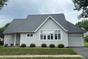 15 Rose Ct, Rocky Hill, CT 06067 - Photo 1