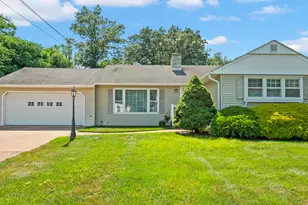 11 Zipp Ave, Bristol, CT 06010 - Photo 1