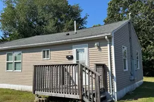 27 Lewiston Ct, Groton, CT 06340 - Photo 1