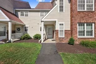 20 Janet Cir, Bridgeport, CT 06606 - Photo 1