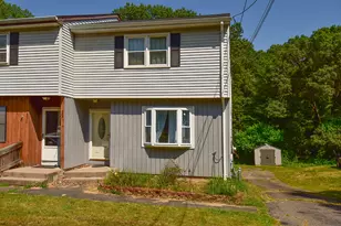 952 Tolland St, East Hartford, CT 06108 - Photo 1