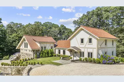 7 Topping Lane, Norwalk, CT 06854 - Photo 1