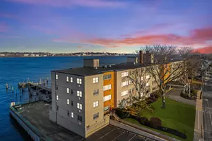 292 Pequot Ave, New London, CT 06320 - Photo 1