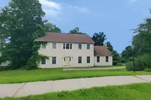 7 Fawn Meadow Dr, Naugatuck, CT 06770 - Photo 1