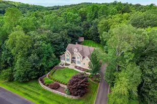 8 Buck Trail, Newtown, CT 06482 - Photo 1