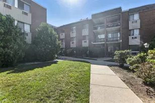 958 High Path Rd, Windsor, CT 06095 - Photo 1