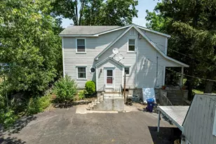 23 Lydia St, West Haven, CT 06516 - Photo 1