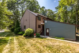 111 Wynwood Dr, Enfield, CT 06082 - Photo 1