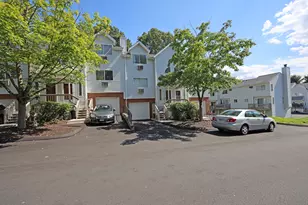 925 Oronoke Rd, Waterbury, CT 06708 - Photo 1