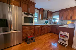 147 Grove St, Stamford, CT 06901 - Photo 1