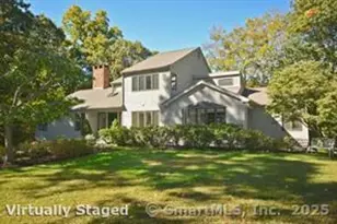 18 Thorp Dr, Weston, CT 06883 - Photo 1