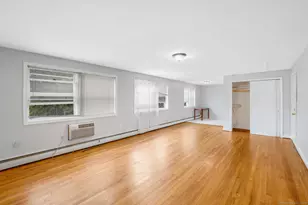 183 Barker St, Hartford, CT 06114 - Photo 1