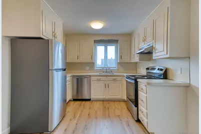 54 Oak Street, Middletown, CT 06457 - Photo 1