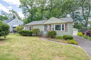 42 Hepworth St, Bristol, CT 06010 - Photo 1