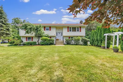 10 Magnolia Road, Trumbull, CT 06611 - Photo 1