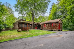 27 Scratchville Rd, Woodbury, CT 06798 - Photo 1