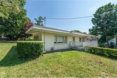 89 Rockwell Street, Norwich, CT 06360 - Photo 1