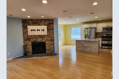 22 Baypath Way, Branford, CT 06405 - Photo 1