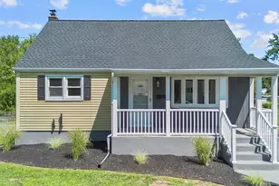 60 Hemlock Pl, Middletown, CT 06457 - Photo 1