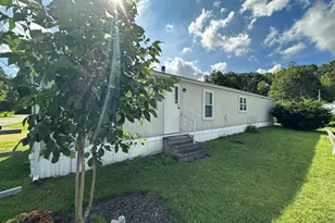 32 Shadduck Rd, Naugatuck, CT 06770 - Photo 1